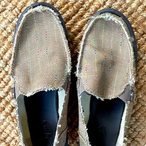 Sanuk Women’s Size 9 Tan